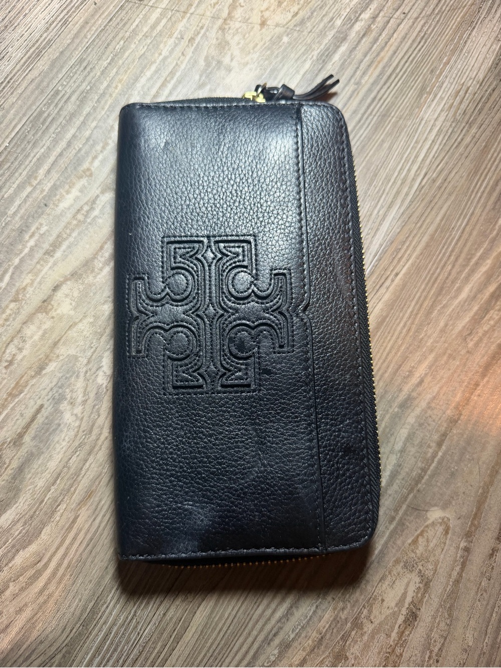 Tory Burch Black Pebbled Leather Zip Wallet with Embossed Logo